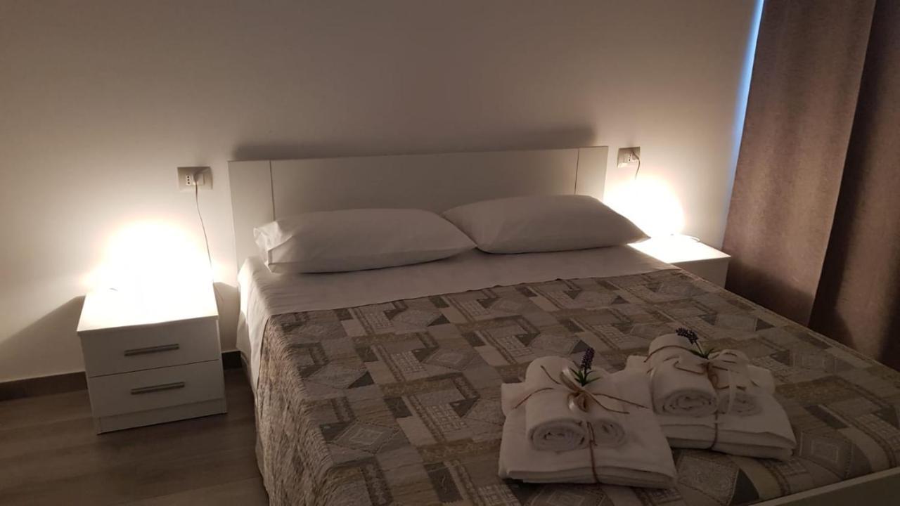 B&B A Casa Di Papi Лиццано Экстерьер фото
